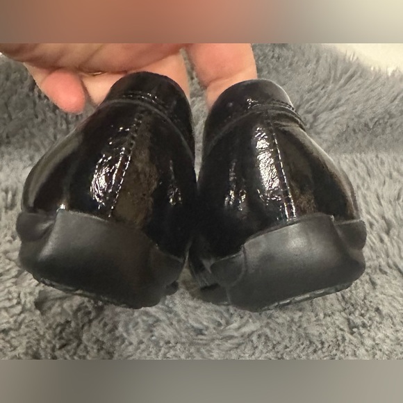 Hush Puppies - Women’s Tirana Black Shiny Leather Loafers - Size 6.5 - Picture 5 of 7